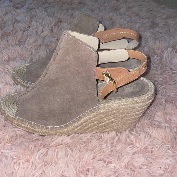 Seychelles Taupe Suede Espadrilles Wedge Sandals - Picture 2 of 10